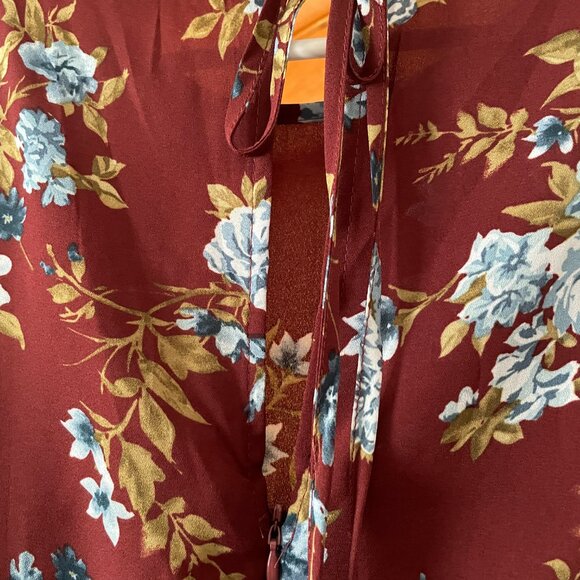 Forever 21 Floral Flare Sleeve Dress - Picture 5 of 5